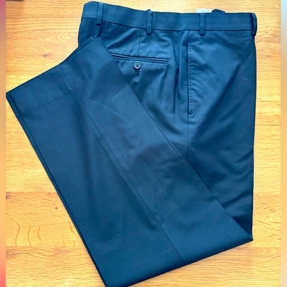 Brooks Brothers Explorer Madison Fit Black Pants W37/L32 - Picture 1 of 4